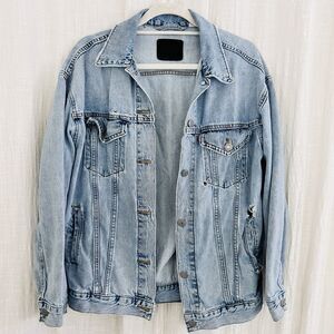 Levi's Blue Light Wash Button Down Trucker Denim Jean Jacket - Size Small